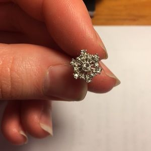 Juicy Couture Snowflake earrings (pair)